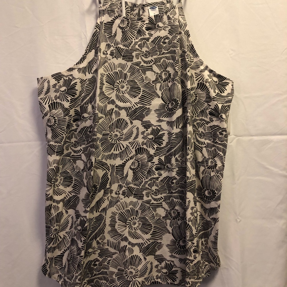 Black and white floral print tank top